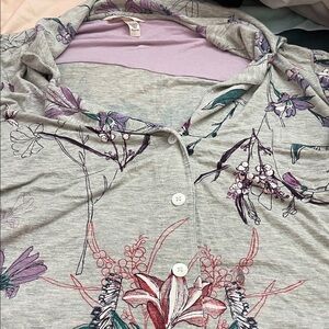 Soma Heathered Gray Top& pants floral with lavender lining